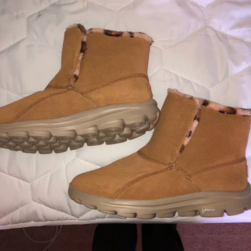 Sketchers boots